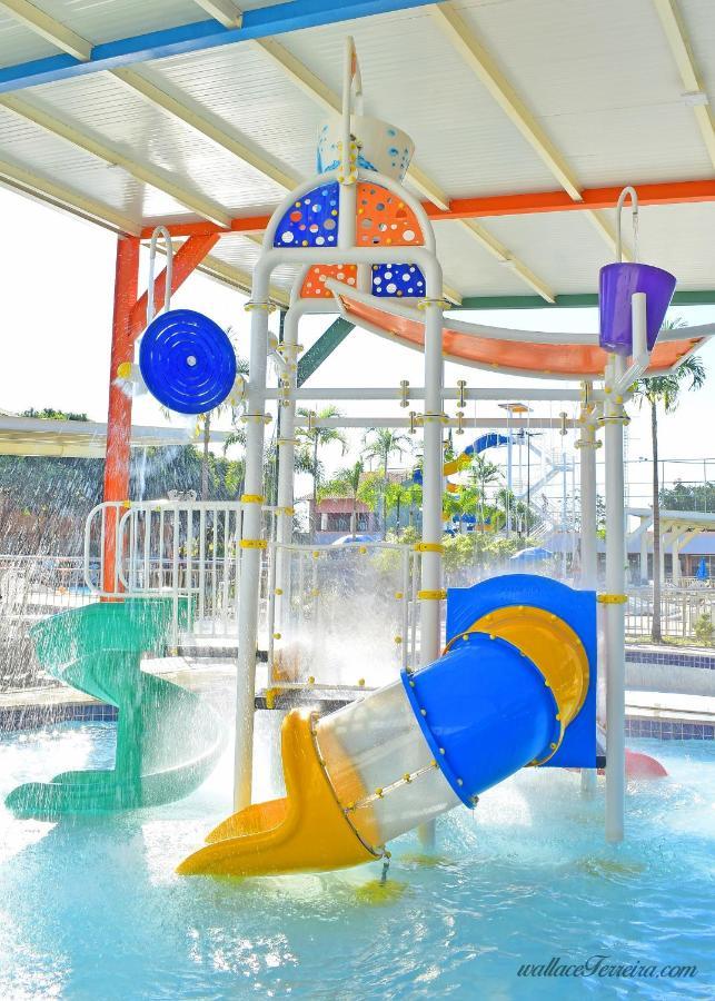 Aparthotel Diroma Fiori C/ Diversas Piscinas *
